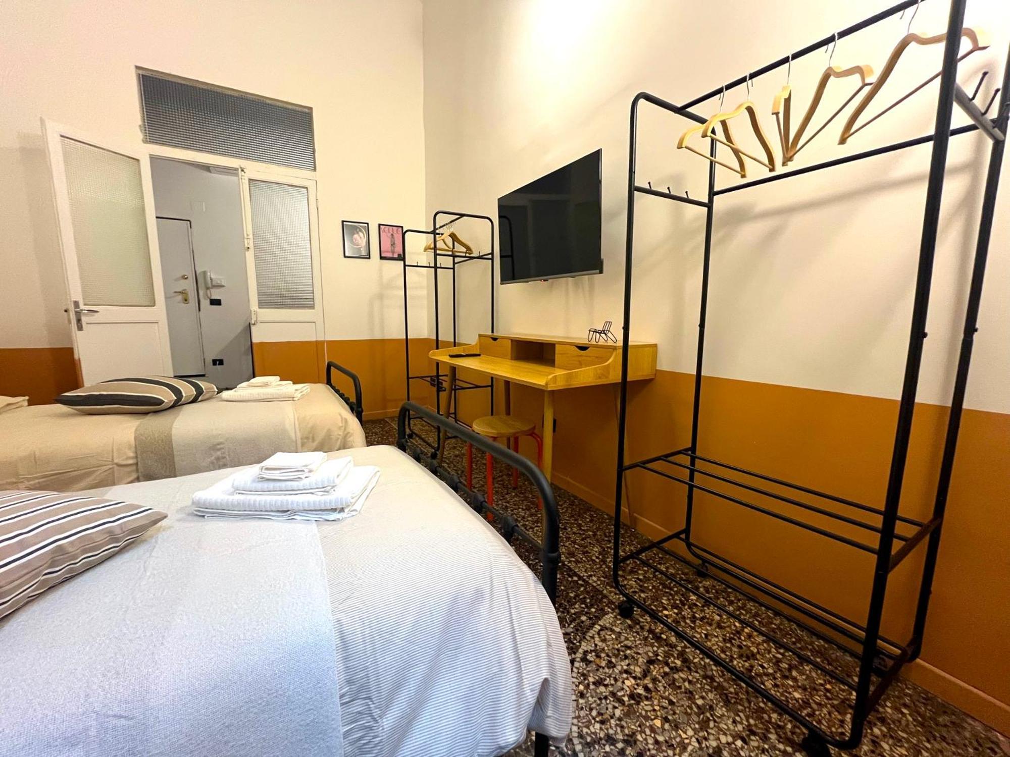 I Giustiniani B&B A Due Passi Dall'Acquario Genua Exteriör bild